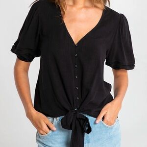 NWT LOVESTITCH Townsend Puff Sleeve Top size Small in black